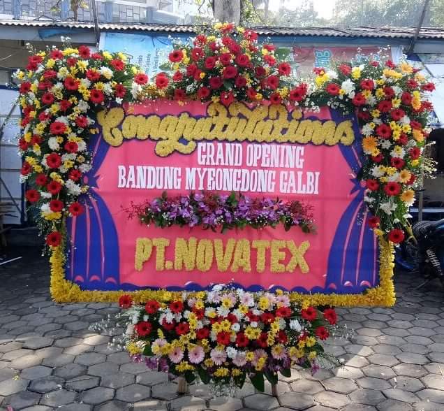 Karangan bunga papan selamat sukses bandung